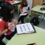 Los alumnos y alumnas de 6º de primaria del Colegio Rafaela María de Valladolid trabajan la jerarquía de operaciones.