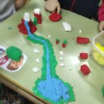 Los alumnos y alumnas de primero de primaria del Colegio Rafaela María de Valladolid trabajan los ríos.